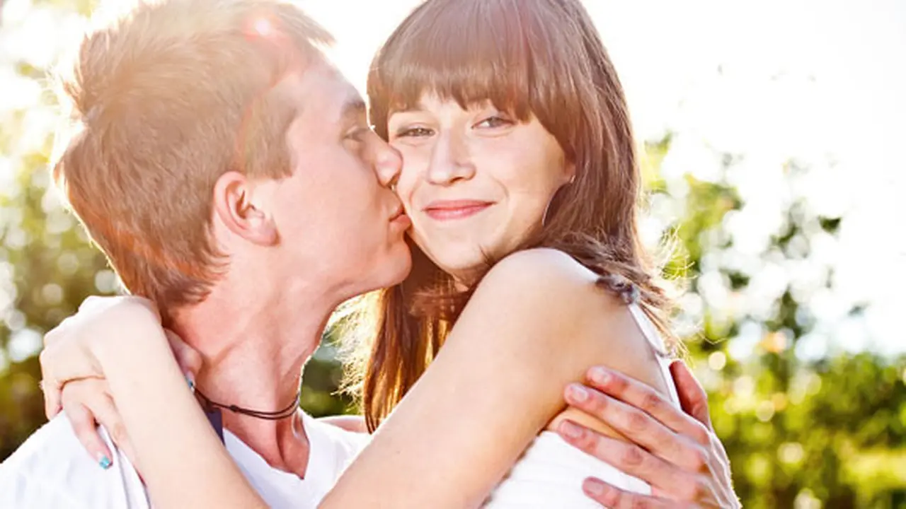 (c) shutterstock