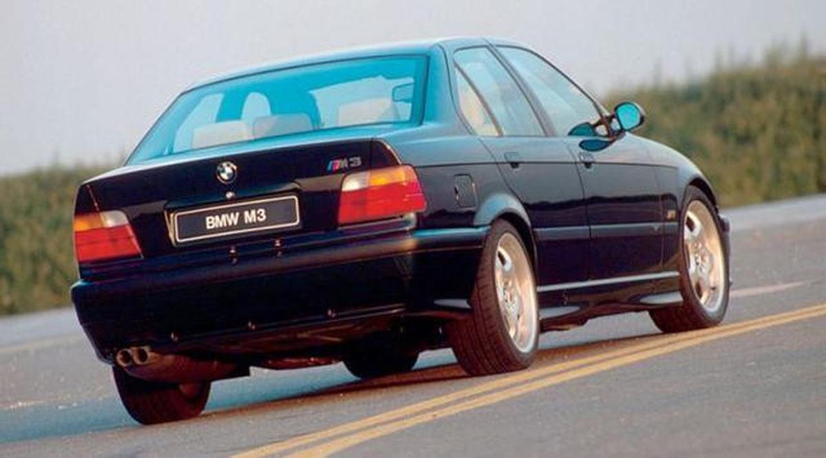 BMW M3 (E36). (Populer Mechanics)