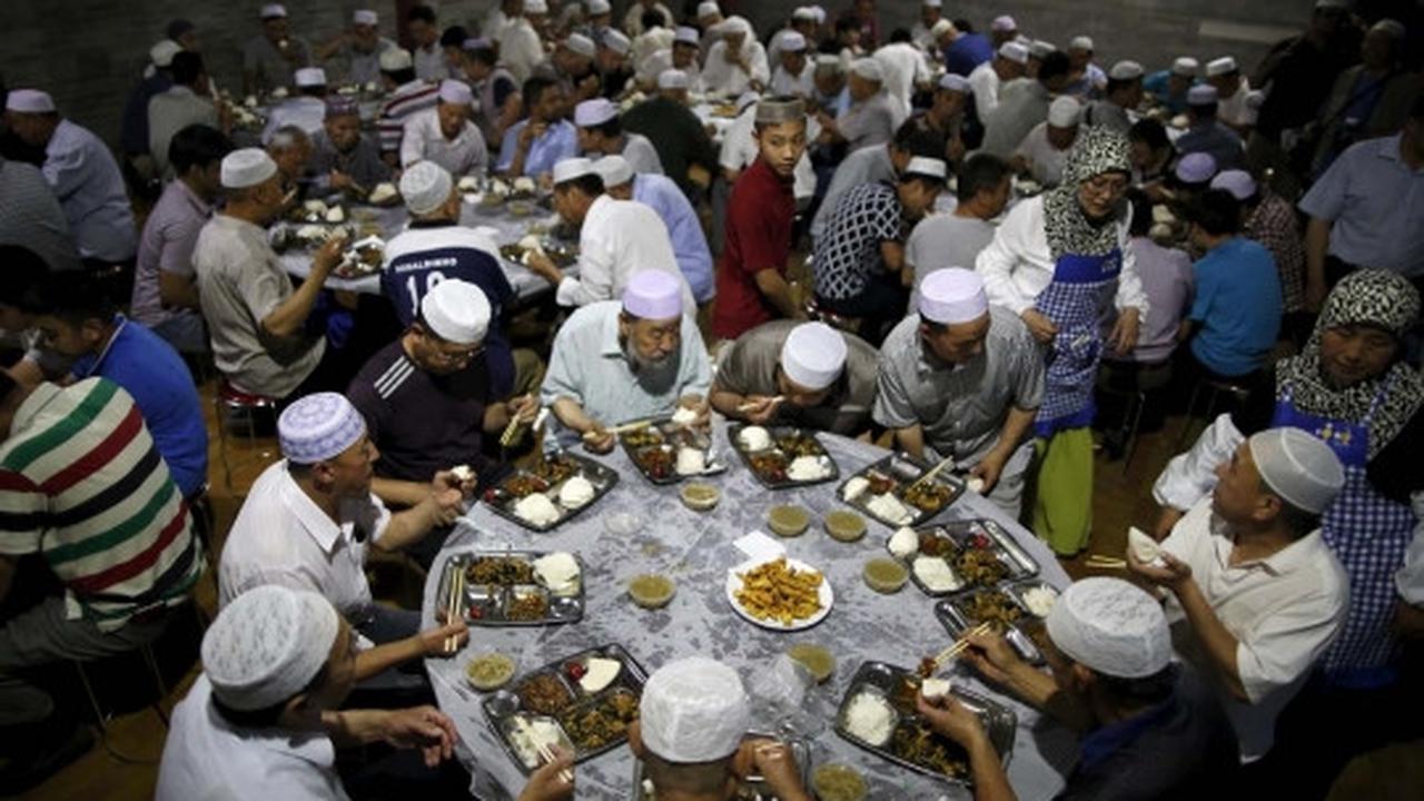 Keharmonisan minoritas muslim di Beijing jalani puasa