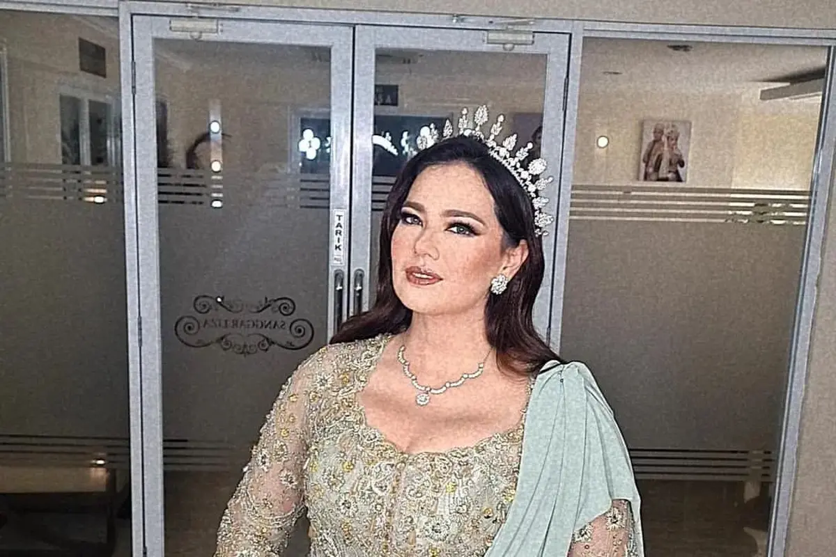 Dikabarkan Segera Lepas Status Janda, Ini 5 Fakta Pernikahan Catherine Wilson