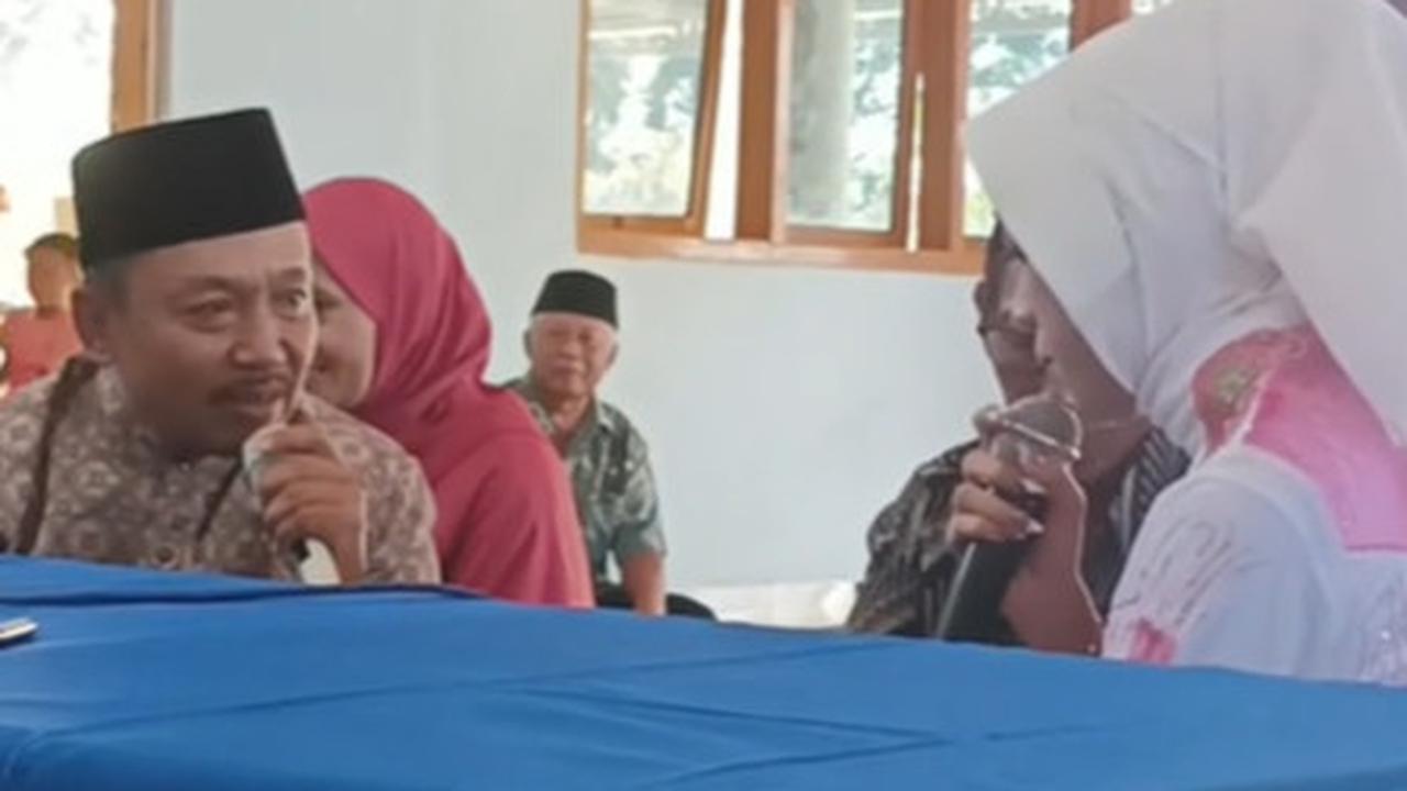 Pernikahan Beda Usia 33 Tahun