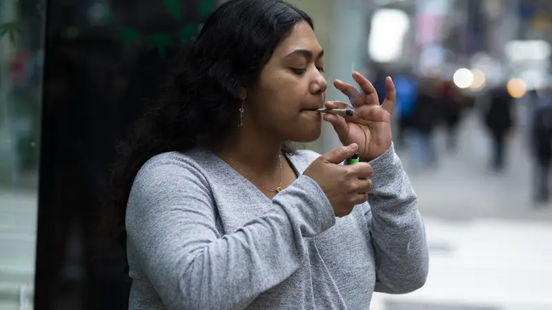 New York Resmi Legalkan Penggunaan Ganja