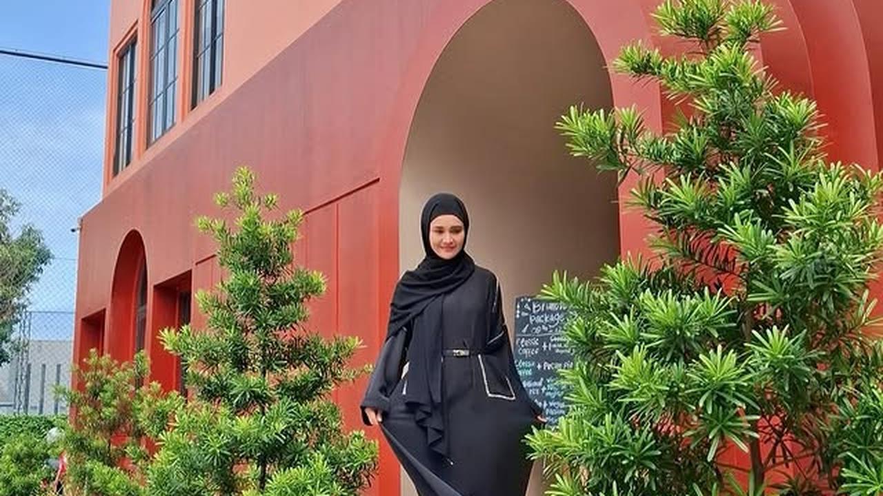 Ikut Kajian Pertama, 7 Potret Michelle Ziudith Tampil Cantik Berhijab - Akui Ketagihan