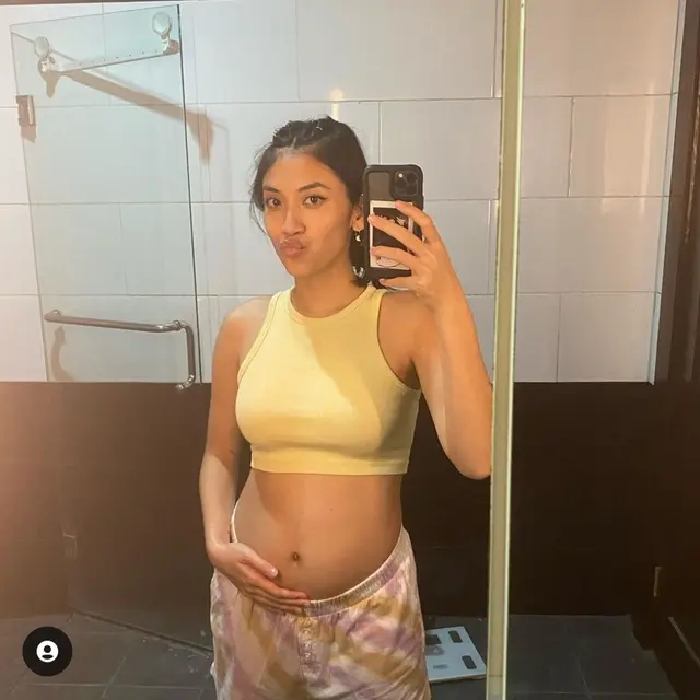 Istri Adipati Dolken Melahirkan