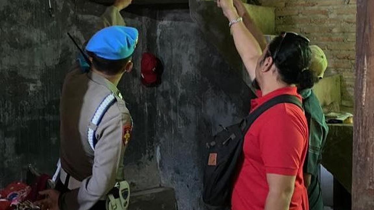 Aksi nekat itu dilakukan Sukijan di rumah mereka di Matoan RT 003 RW 004 Desa  Pagung, Selasa (11/7).