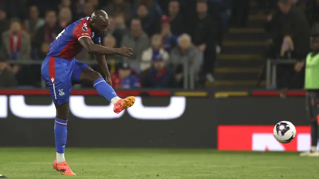 Foto: Mudahnya Crystal Palace Menjebol Gawang Manchester United, Andre Onana Kebobolan 4 Gol