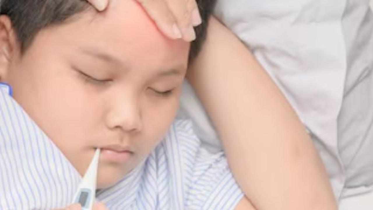 Cara Mengatasi Anak Demam Saat Malam, Tips Terbaik untuk Orang Tua di Rumah