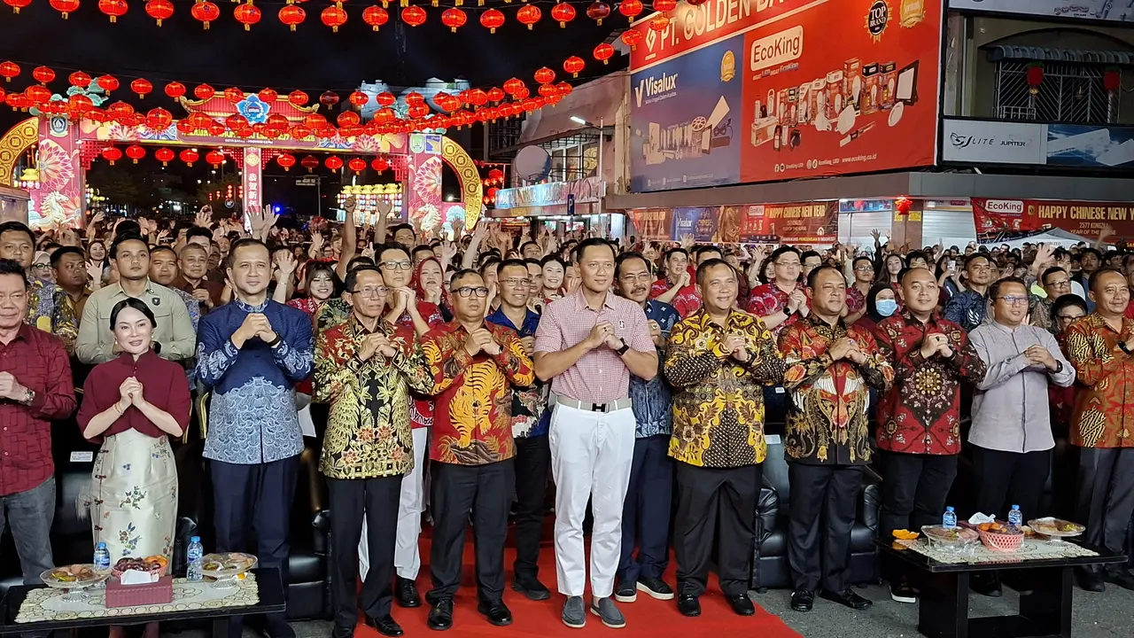 Menteri Koordinator Bidang Infrastruktur dan Pembangunan Kewilayahan (IPK), Agus Harimurti Yudhoyono (AHY) saat perayaan malam Tahun Baru Imlek 2026 di Batam, Kepulauan Riau. (Foto: Liputan6.com/Arief RH)