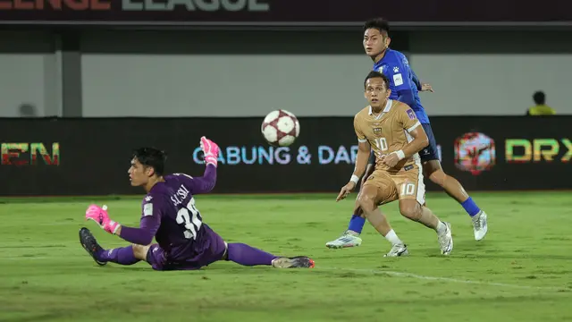 Egy Maulana Vikri - Tainan City Vs Dewa United