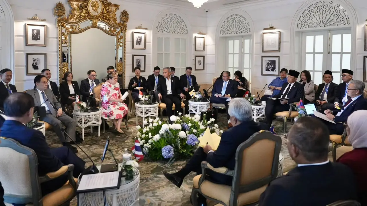 Pertemuan informal para Menlu ASEAN mengenai Myanmar di Bangkok, Thailand, pada Minggu (12/7/2026).