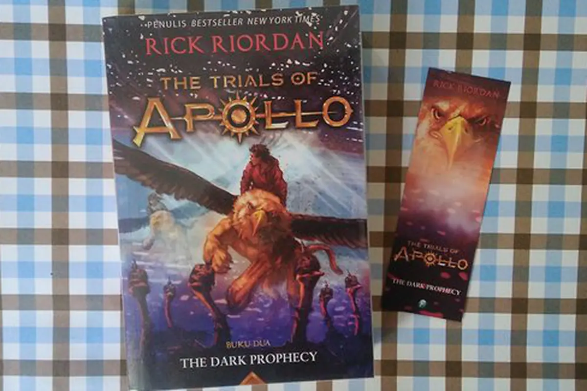 The Dark Prophecy - Rick Riordan./Copyright Vemale