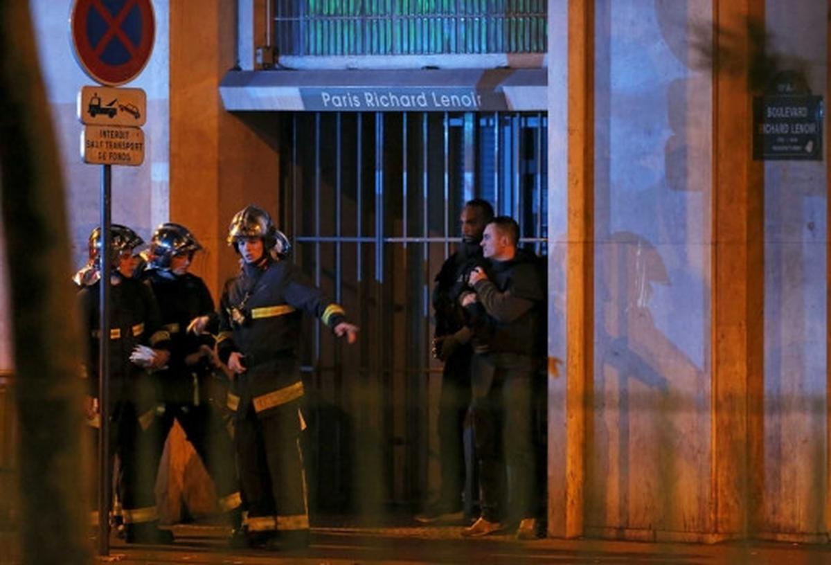 Kepanikan ribuan warga Paris diteror bom dan serangan beruntun
