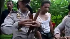 Polisi menangkap puluhan pemuda dari 2 ormas di Bandung yang meresahkan masyarakat, hingga PKL terlibat bentrok dengan polisi di Hongkong.