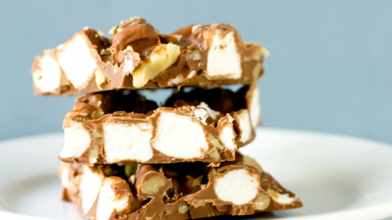 Ini Jadinya Ketika Cokelat, Marshmallow, dan Kacang Bersatu