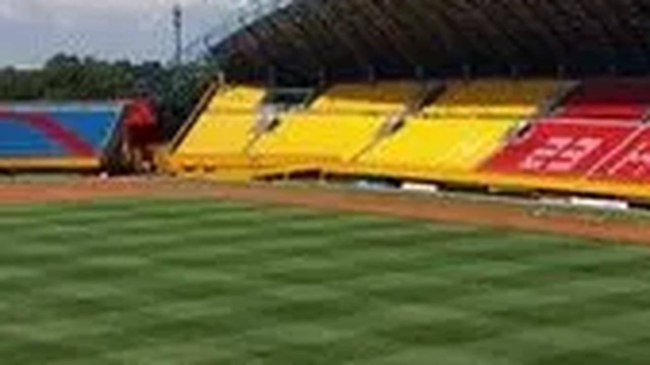 "Kemarin saja sudah memadai, cuma tergantung penyelenggaraan FIFA, kalau FIFA hanya fokus di Jawa berarti tidak di Bali ataupun di Sumatera," kata dia.