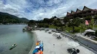 Pemandangan air Danau Toba dari Khas Parapat (Reza Efendi/Liputan6.com)