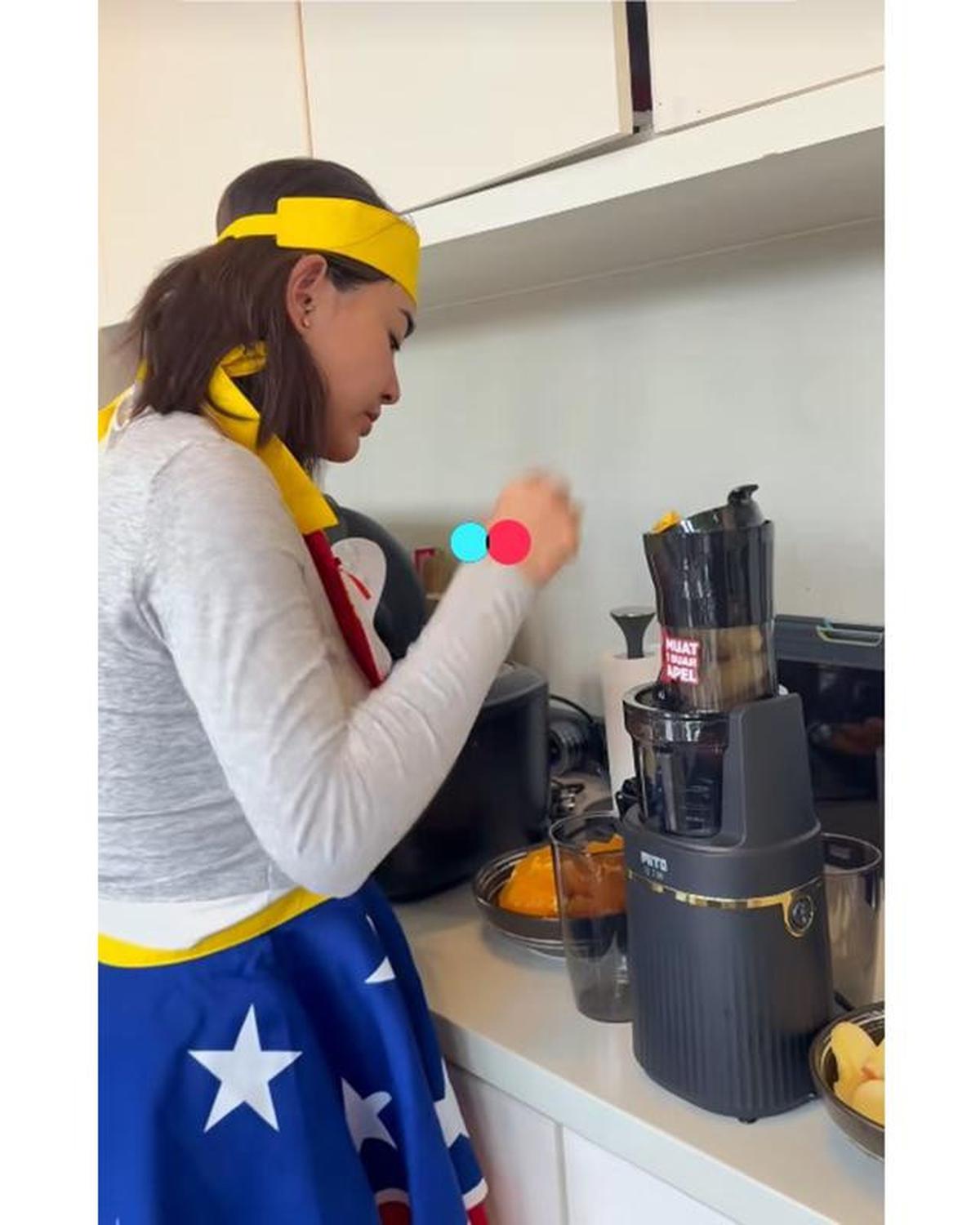 6 Potret Dapur Amanda Manopo, Cozy untuk Masak Menu Favorit Kenny Austin