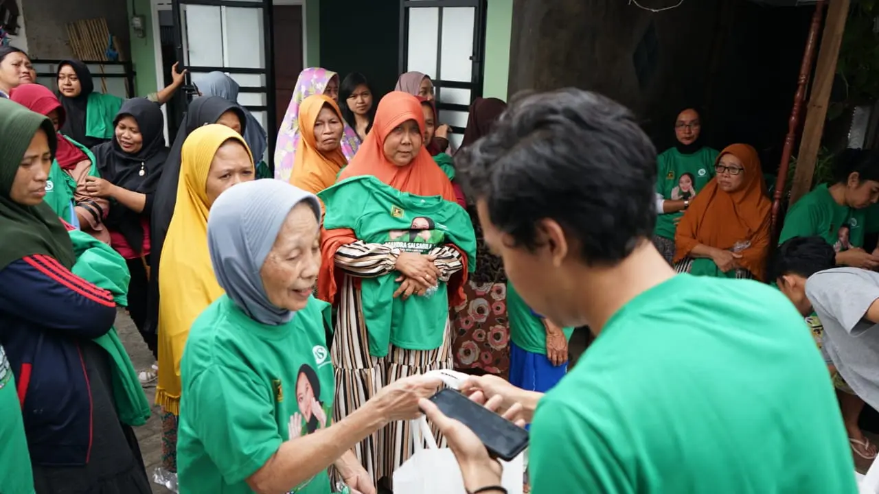 Relawan Asandra, sebuah kelompok masyarakat yang bergerak menyatukan suara untuk Asandra Salsabila, BBS., salah seorang Calon Legislatif dari Partai Persatuan Pembangunan (PPP) yang dianggap sangat peduli terhadap masyarakat sekitar, mengadakan kegiatan d