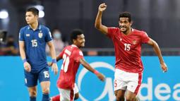 Selain nama-nama diatas, sebaran gol Timnas Indonesia juga dicetak oleh Ricky Kambuaya, Asnawi Mangkualam, Elkan Baggott, Ramai Rumakiek. Mereka masing-masing menyumbang satu gol di Piala AFF 2020. (AFP/Roslan Rahman)