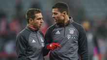 Philipp Lahm dan Xabi Alonso nantikan laga Bayern Munchen kontra Real Madrid. (AFP/Christof Stache)