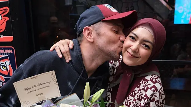 Tampil Mesra, Ini Momen Anniversary Pernikahan Gary Iskak dan Richa Novisha ke-13