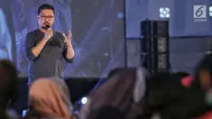 CEO Kapanlagi Youniverse, Steve Christian menjadi pembicara dalam acara Emtek Goes to Campus (EGTC) 2018 di Dome Universitas Muhammadiyah Malang, Kamis (27/9). Steve memberikan sharing motivasi perjalanan hidupnya menjadi CEO. (Liputan6.com/Johan Tallo)