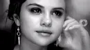 Dilansir dari Cosmopolitan Selena Gomez bisa saja meninggal usai melakukan operasi transplantasi ginjal itu. (EW)