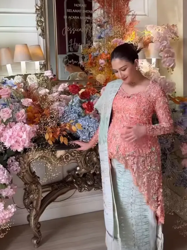 Jessica Mila Jalani Ritual 7 Bulanan Mambosuri