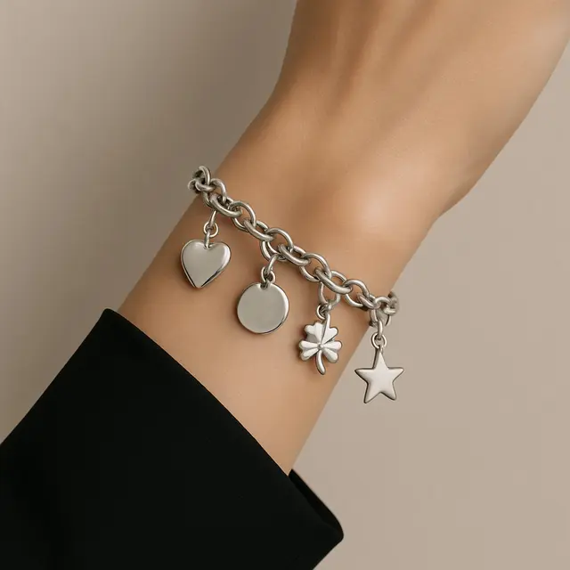 Model Gelang Charm
