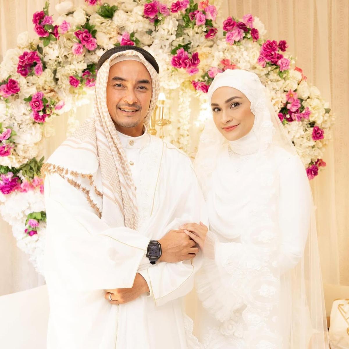 Potret Putri Zulhas Jalani Umroh dengan Zumi Zola Usai Resmi Menikah