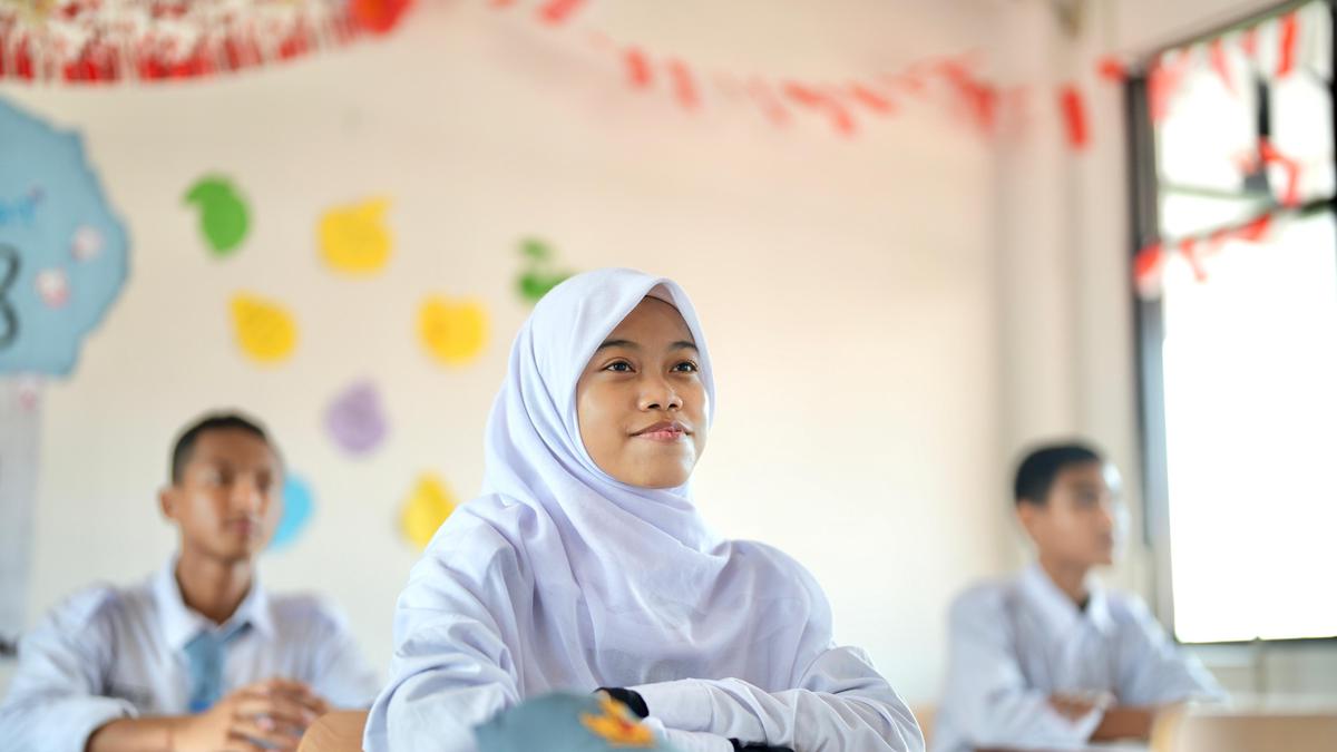 Kisah Haru Adelia di Sekolah Rakyat: Dulu Tidur Berdesakan, Kini Punya Ranjang Sendiri