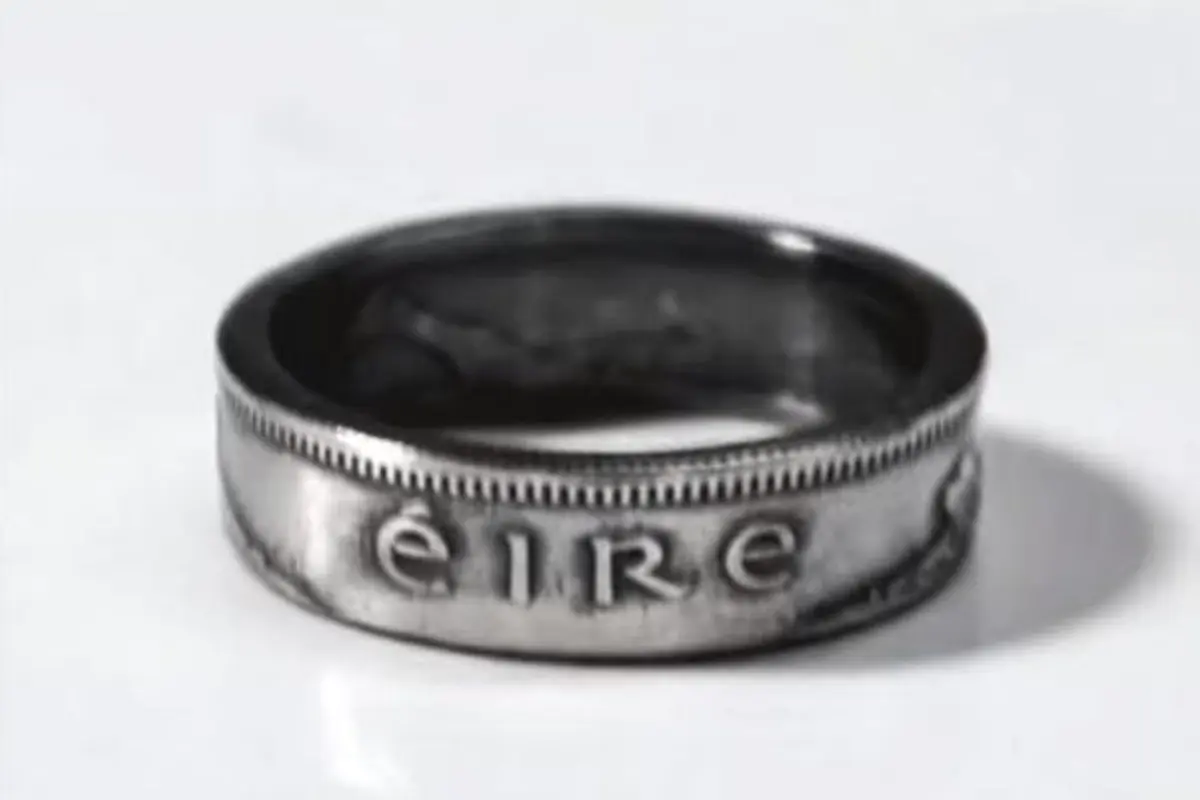[Bintang] Proses Pembentukan Cincin dari Koin Irlandia, Wajib Simak!