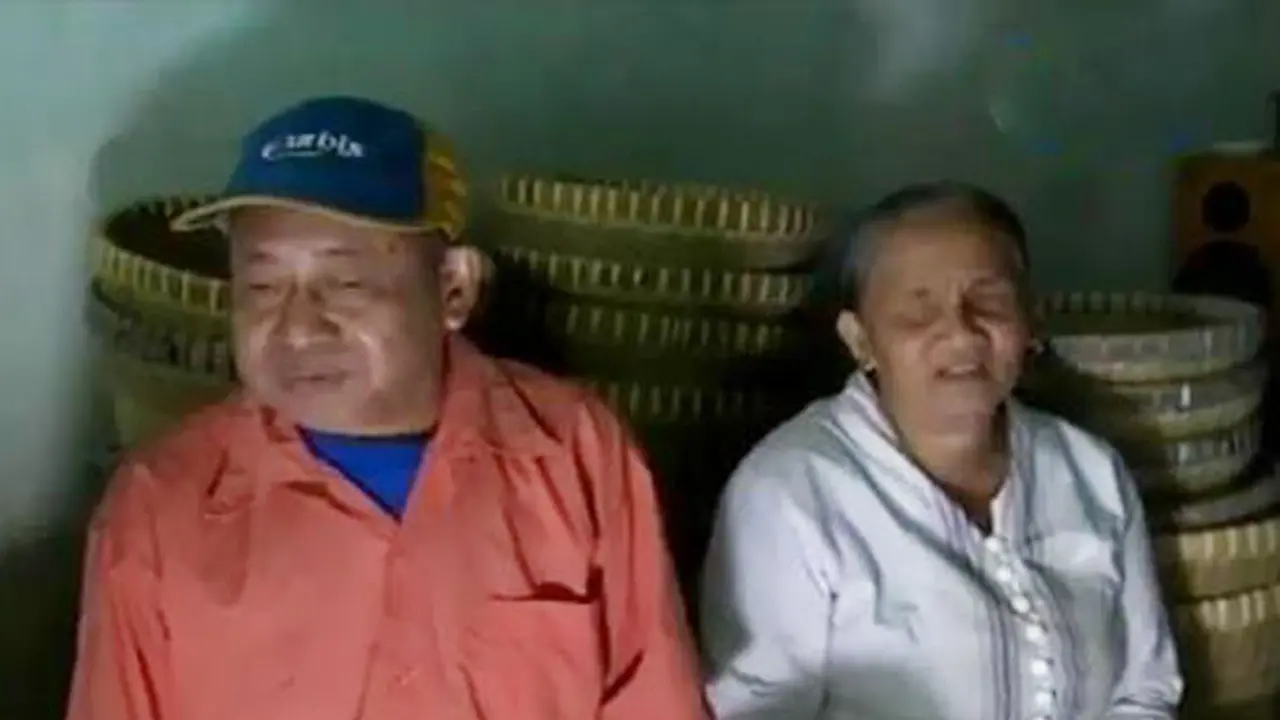 Pasutri Tunenetra Berkarya di Tengah Kegelapan 