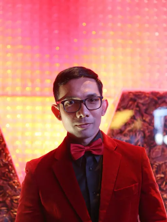 'Saya pernah dibilang lebay sama bapak-bapak, tapi terharu juga karena ada anak kecil yang mengikuti (memunguti sampah). Ini menunjukkan masyarakat kita masih terbagi menjadi dua sisi yang berbeda,' sesalnya. (Nurwahyunan/Bintang.com)