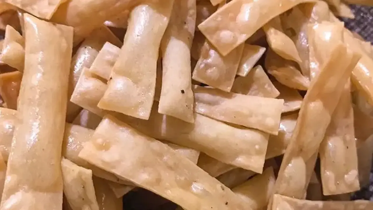 Keripik Kulit Pangsit