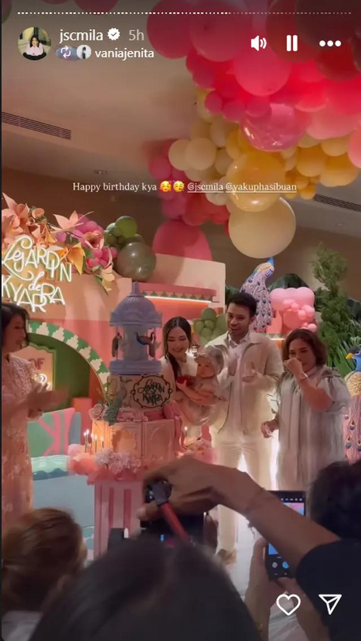 7 Potret Pesta Ultah Kyarra Anak Jessica Mila ke-1 Tahun, Penuh Bahagia Bareng Keluarga