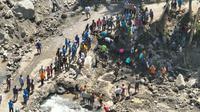 Tim SAR gabungan menutup operasi pencarian dan penyelamatan orang dalam bencana alam banjir bandang di Kecamatan Mauponggo, Kabupaten Nagekeo, Nusa Tenggara Timur (NTT). (Foto: