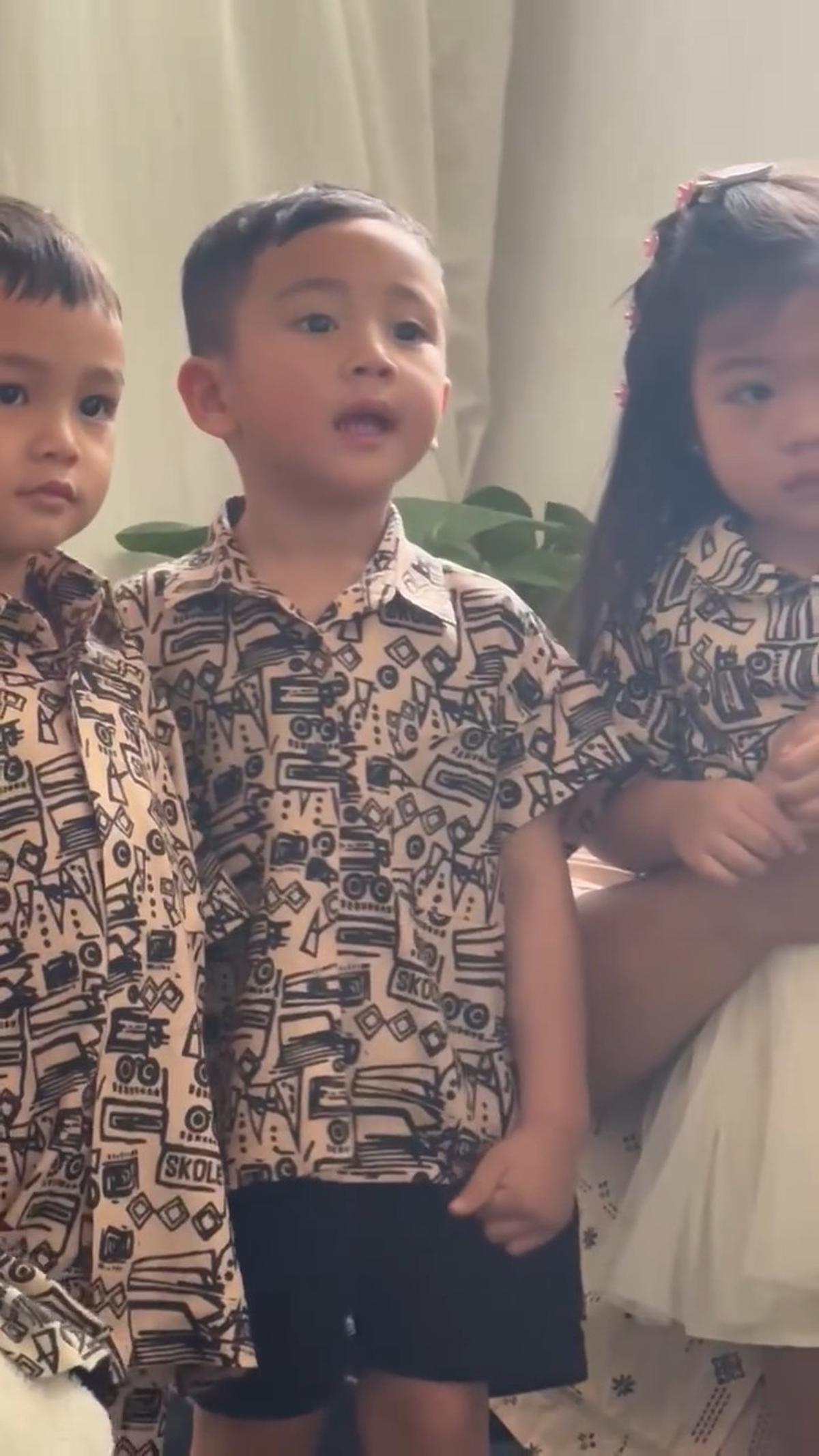 Momen Gemas Rayyanza saat Nyanyi Bareng Teman Sekelas ini Bikin Gemas