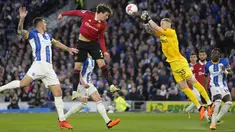 Bermain di The American Express Community Stadium, MU kalah 0-1 dari tim yang mereka singkirkan di semifinal Piala FA. (AP Photo/Kirsty Wigglesworth)