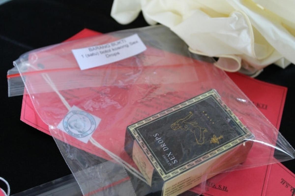 Ini obat kuat dan peralatan tersangka pemerkosaan mahasiswi Malang