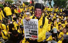 Massa Aksi Belum Membubarkan Diri, Jalan MH Thamrin Masih Dipadati Demonstran