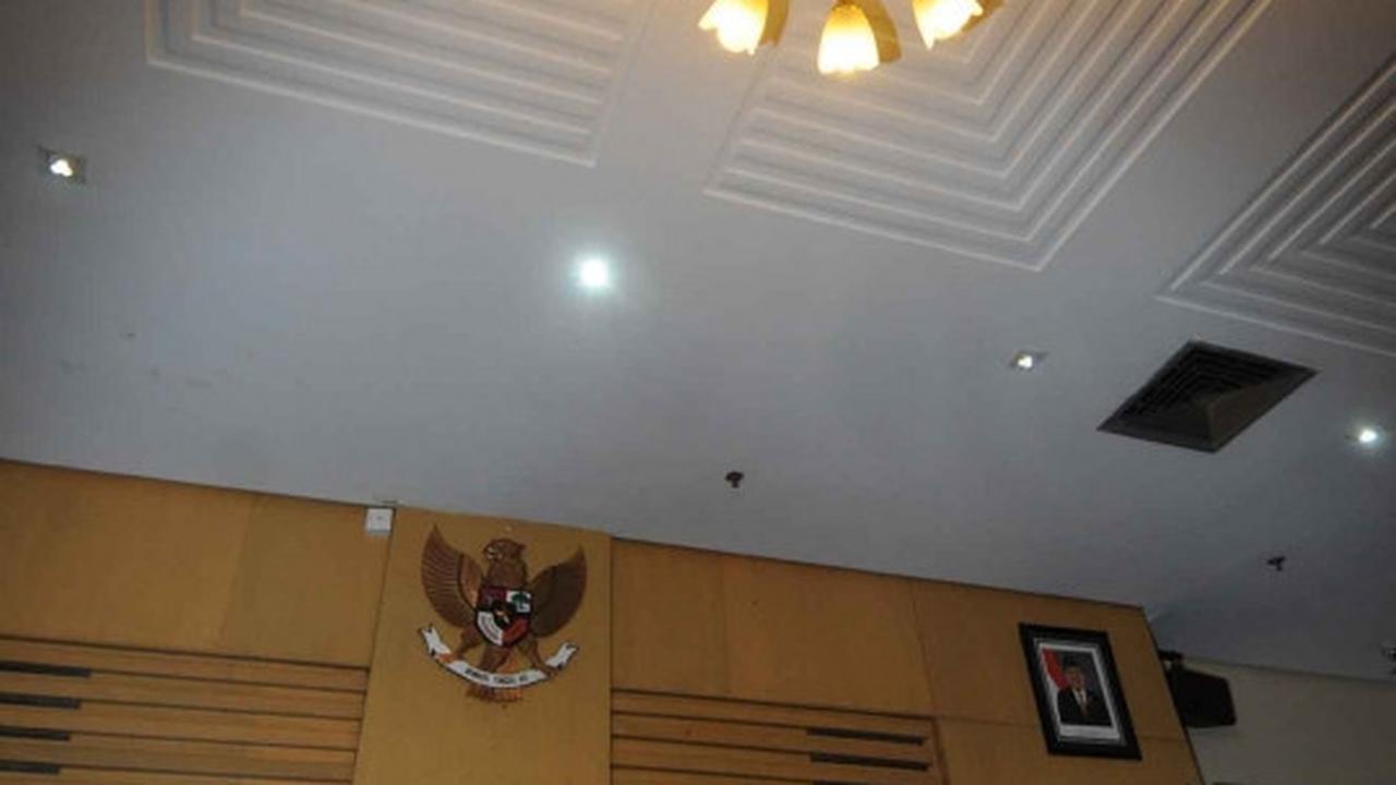Ini barang bukti hasil Operasi Tangkap Tangan Dewie Yasin Limpo