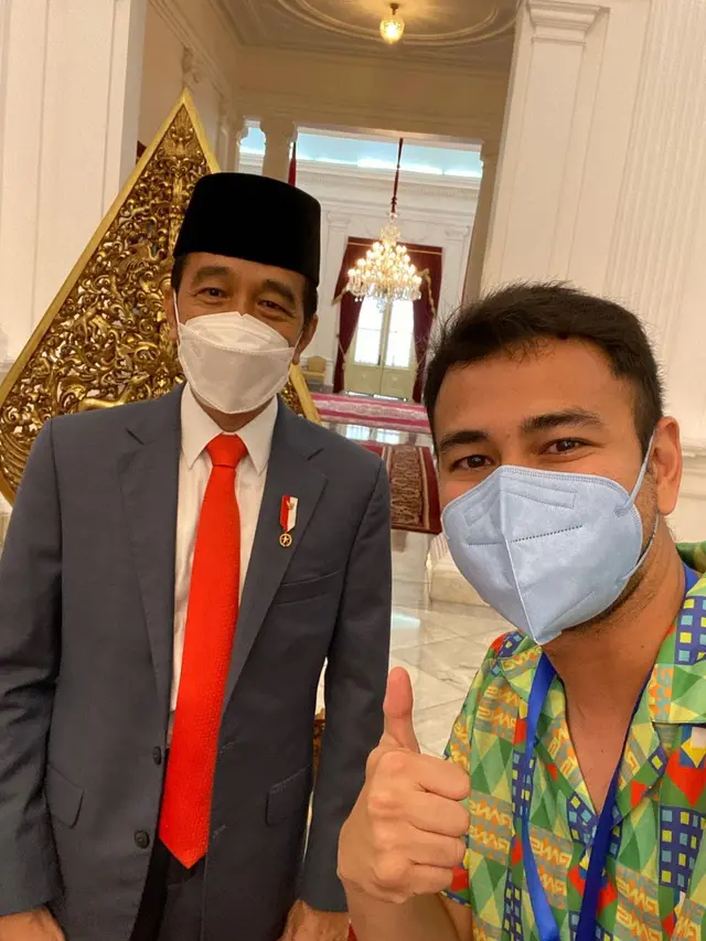 Raffi Ahmad dan Presiden Jokowi. (Foto: Instagram @raffinagita1717)