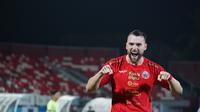 Ekspresi striker Persija, Marko Simic usai menjebol gawang Persik di Stadion Wayan Dipta, Gianyar, Sabtu (16/3/2024). (Bola.com/Dok Persija)