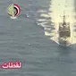 Perahu Militer Mesir dikerahkan dalam operasi pencarian pesawat EgyptAir yang diduga jatuh ke Laut Mediterania, Kamis (19/5). EgyptAir yang terbang pada ketinggian 37.000 kaki hilang begitu masuk wilayah udara Mesir (Egyptian Military/Handout via Reuters)