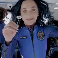 Potret Katy Perry Saat di Luar Angkasa (Sumber: Blue Origin)