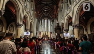 Tema Natal yang diusung Gereja Katedral Jakarta tahun ini adalah Marilah Sekarang Kita Pergi ke Betlehem. (Liputan6.com/Angga Yuniar)