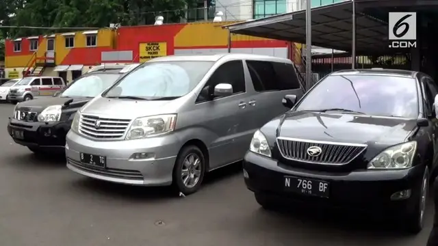 VIDEO: Polisi Tangkap Pencuri 11 Mobil Mewah Bodong