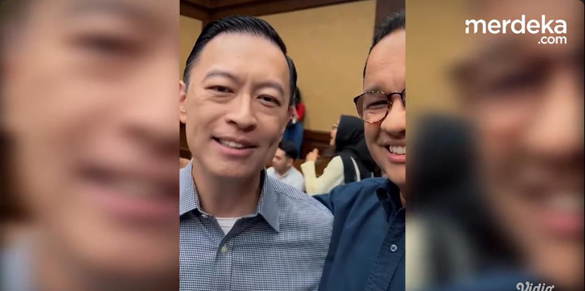 Persahabatan Kental, Senyum Haru & Pelukan Tom Lembong di Ruang Sidang Dengar Anies Baswedan Punya Cucu Pertama