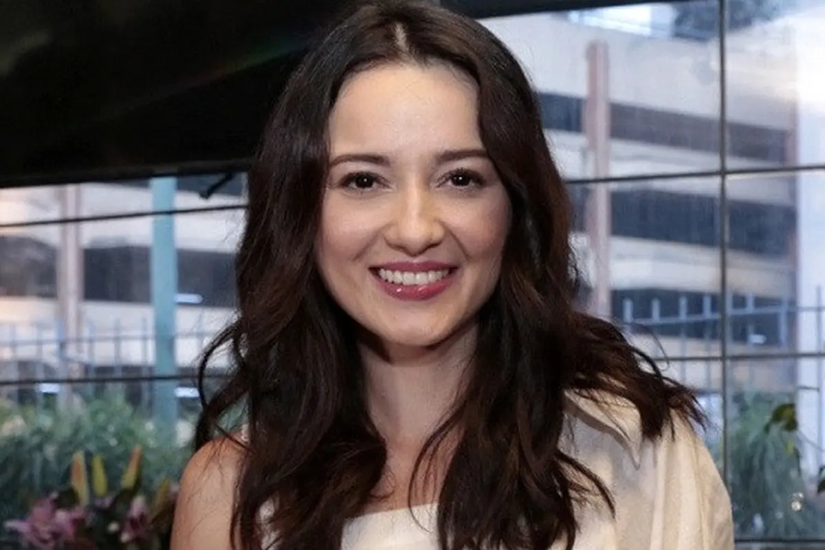 Julie Estelle